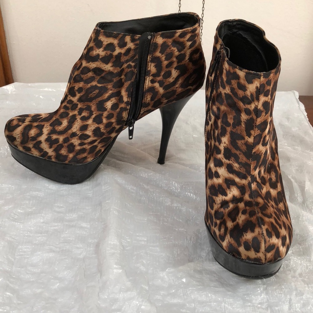 Leopard platform booties